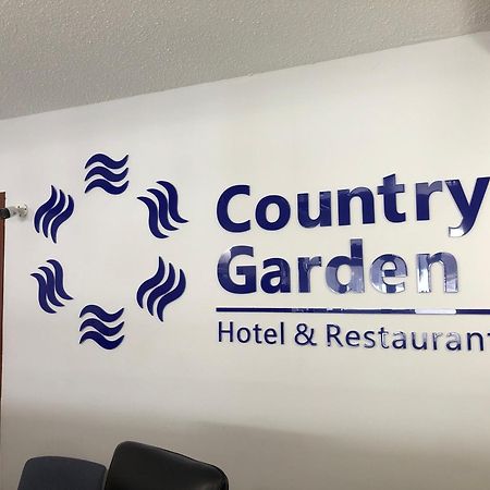 Country Garden Inn & Restaurant Smoky Lake Экстерьер фото